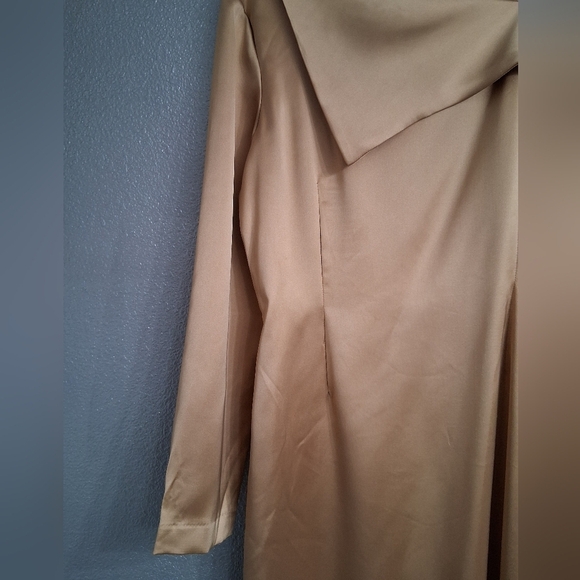 Designer Making The Cut Satin Midi Dress    Size M - Picture 12 of 14